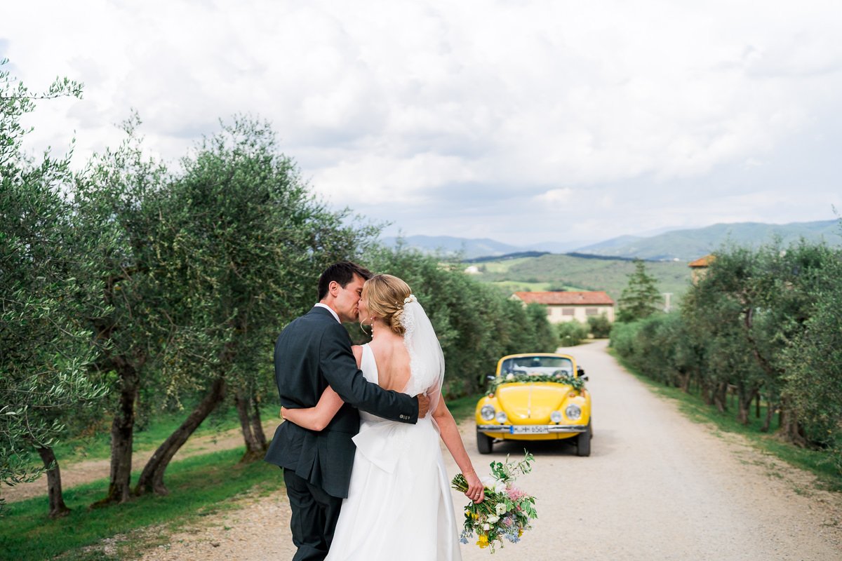 Couple Portrait - Wedding photography lighting in Italy