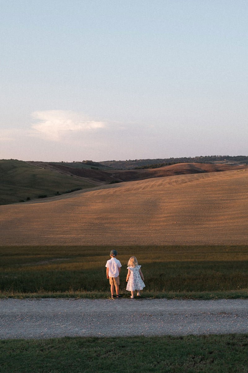 how to choose a wedding venue in Italy for photography - Tuscany view