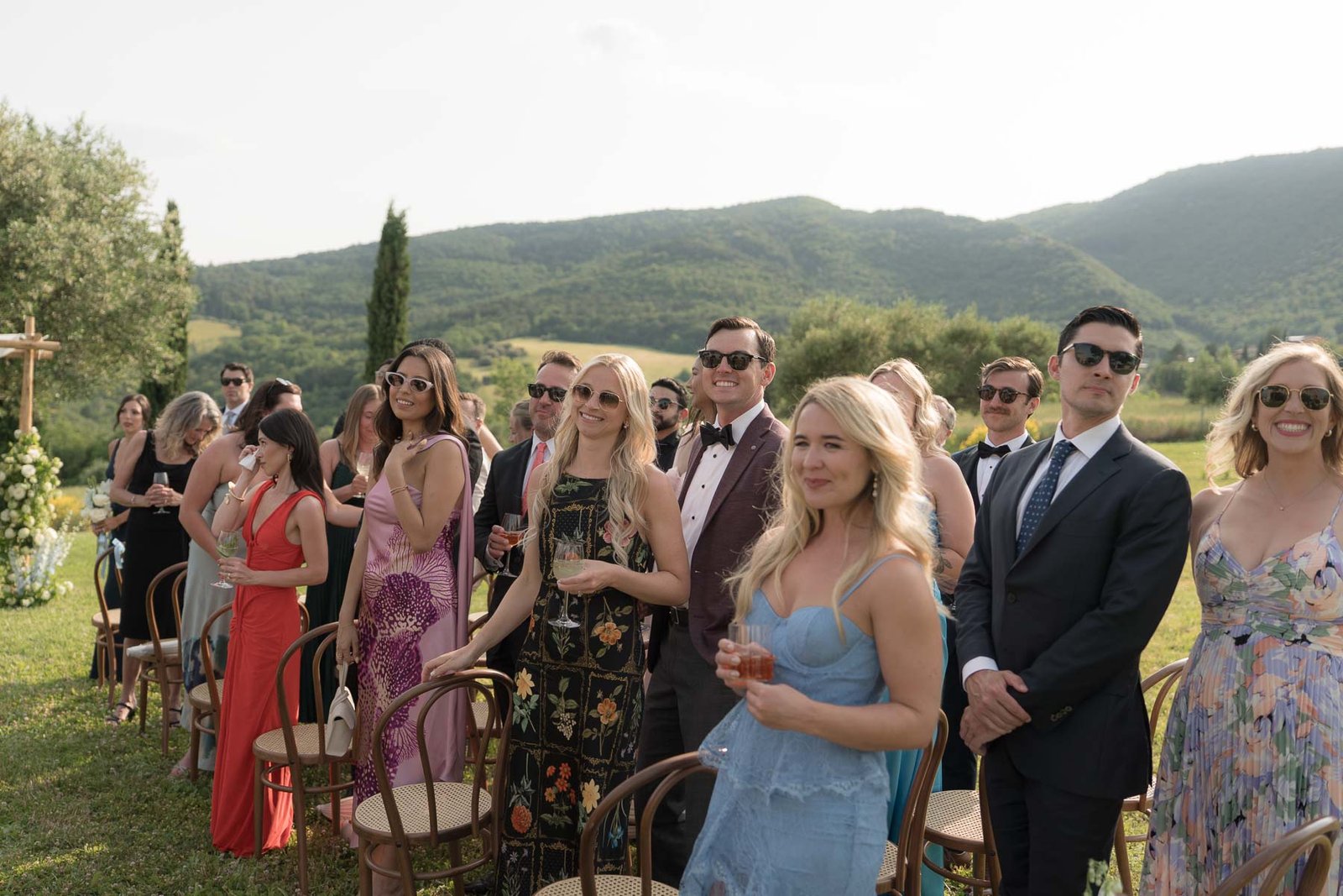 how to choose a wedding venue in Italy for photography - Guests at ceremony